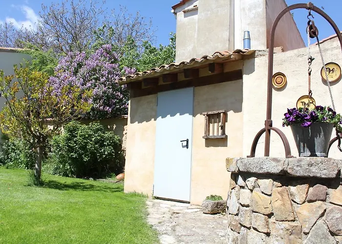 بيت للعطل El Alfar